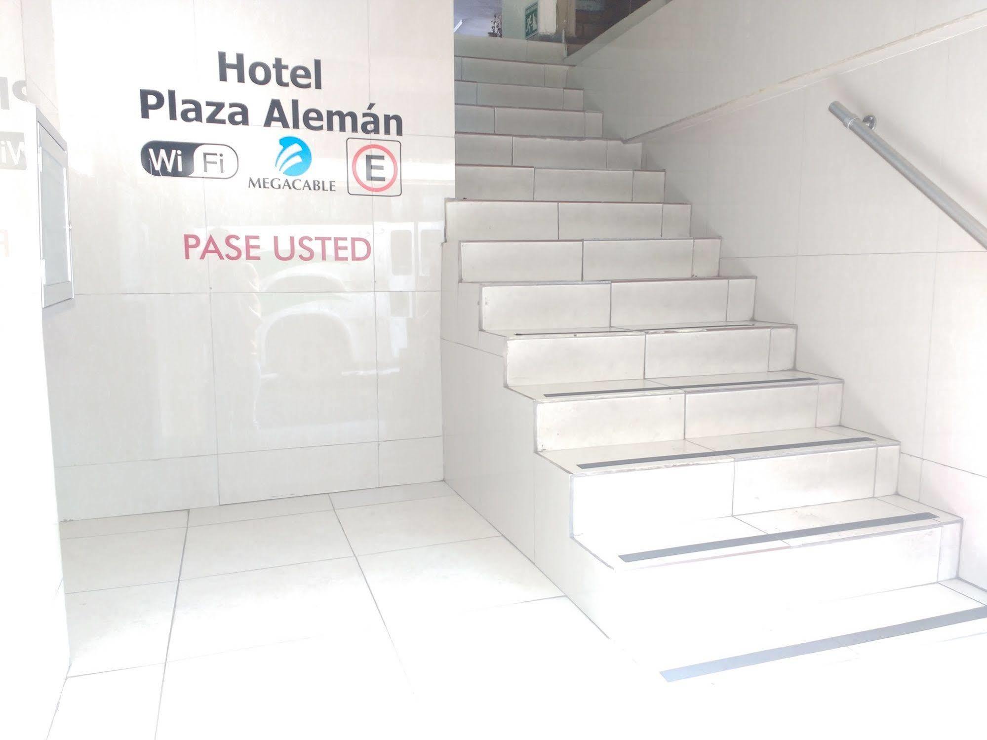 Hotel Plaza Aleman León Zewnętrze zdjęcie